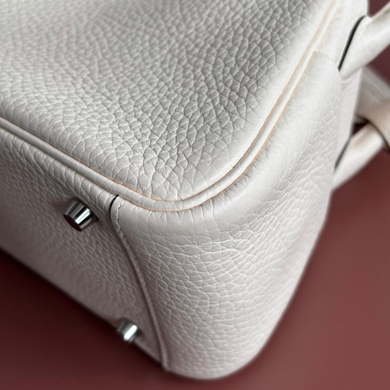 小天菜 ::HERMES 愛馬仕:: W刻奶昔白皮革銀釦MINI LINDY手提斜背包-7
