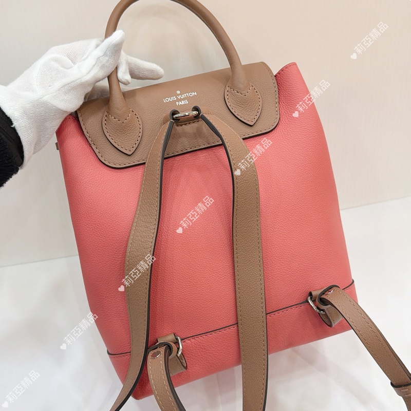 莉亞精品♡ Lv Lockme 拼粉後背包 二手美包-3
