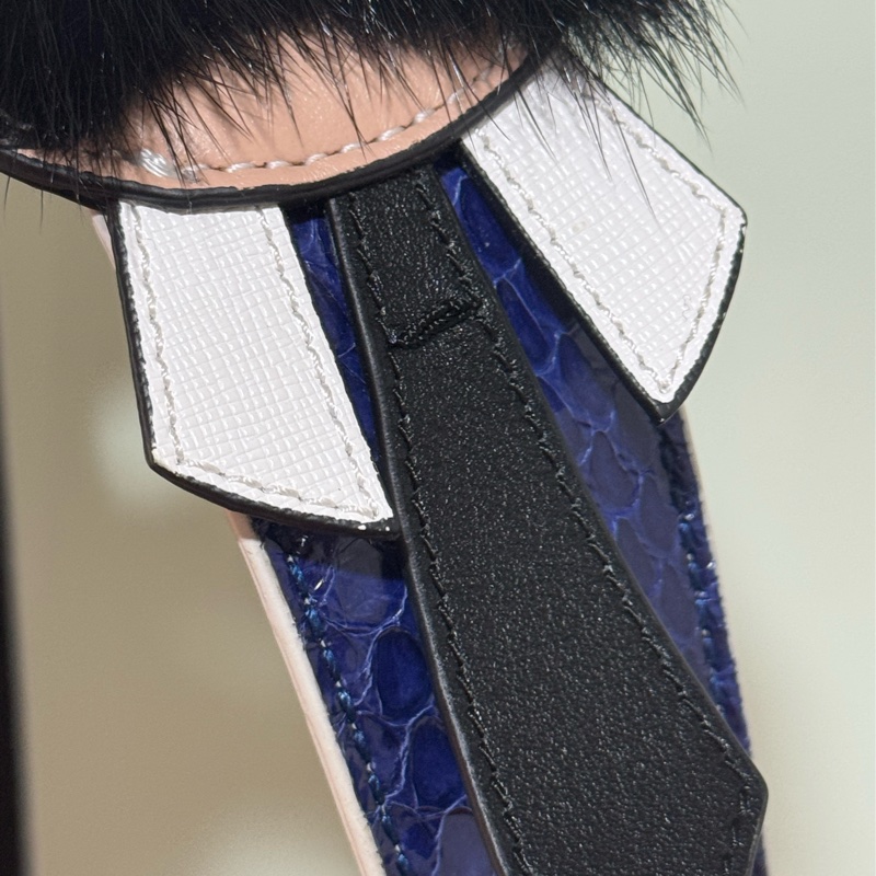 FENDI老佛爺聯名蛇皮絕版收藏背帶-2