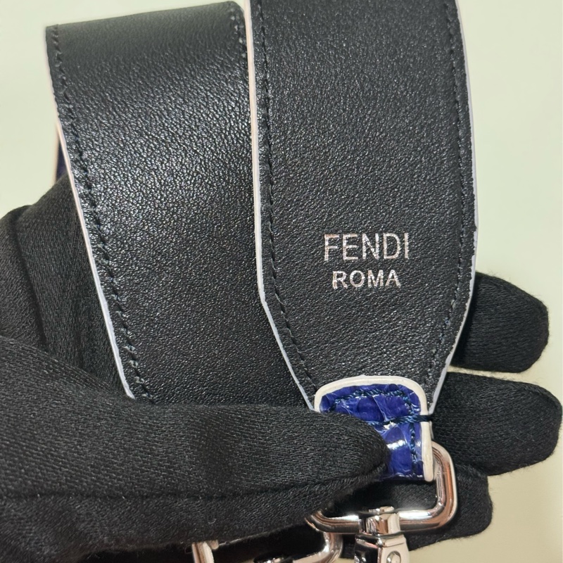 FENDI老佛爺聯名蛇皮絕版收藏背帶-6