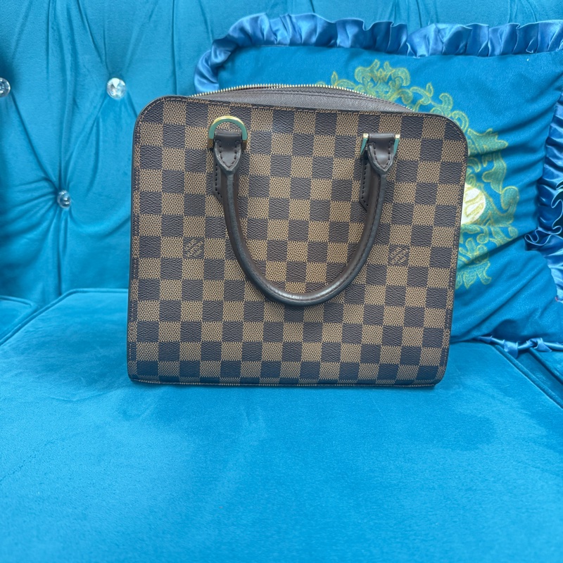 Louis Vuitton #LV 咖啡方格子金釦三層ㄇ拉手提方形豆腐包Triana N51155-1
