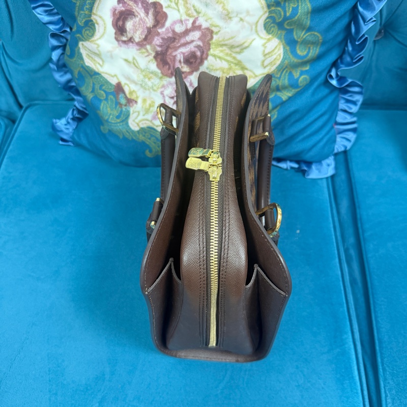 Louis Vuitton #LV 咖啡方格子金釦三層ㄇ拉手提方形豆腐包Triana N51155-4