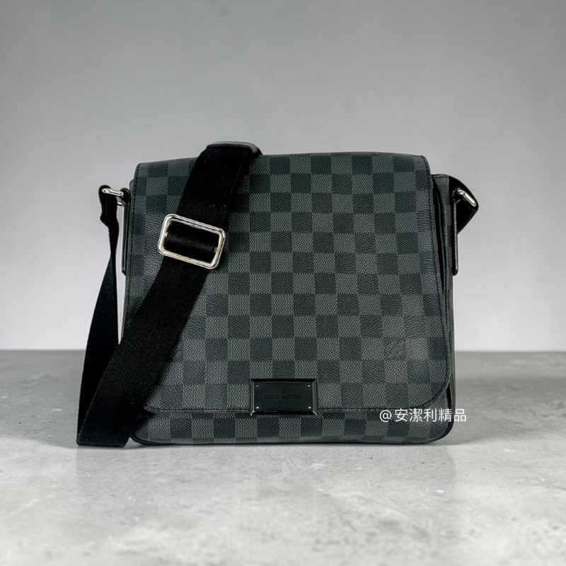莉亞精品♡LV 黑棋盤格郵差包 二手美包-0