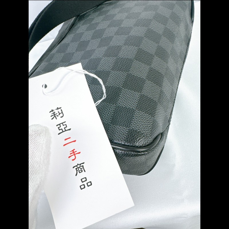 莉亞精品♡LV 黑棋盤格郵差包 二手美包-6