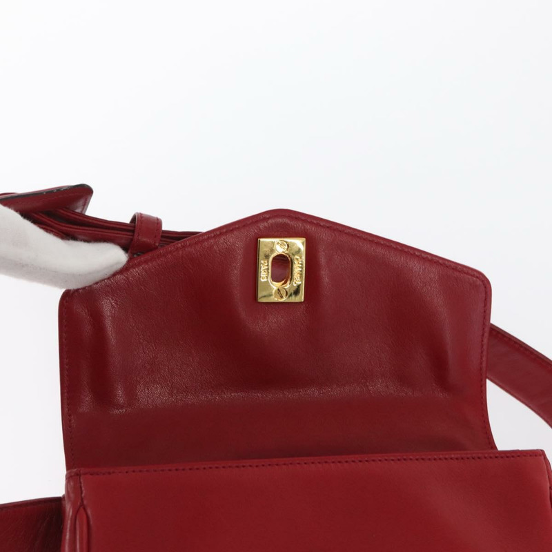 【日本直送】香奈兒 Triple Coco 腰包，羊皮材質，紅色，金色雙C標誌，正品編號 168355SAV-22