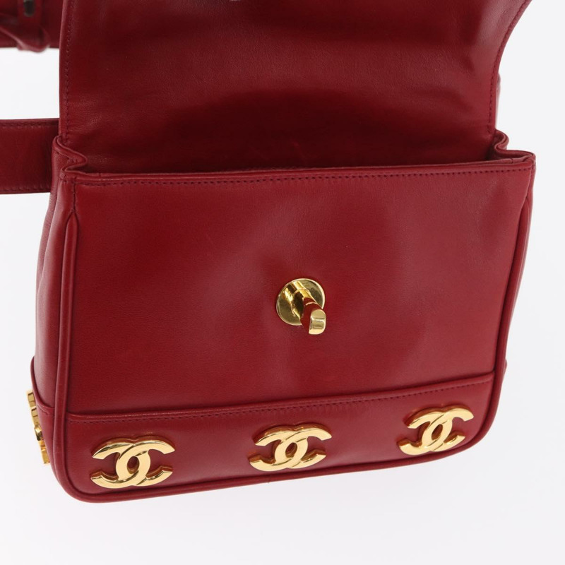 【日本直送】香奈兒 Triple Coco 腰包，羊皮材質，紅色，金色雙C標誌，正品編號 168355SAV-23