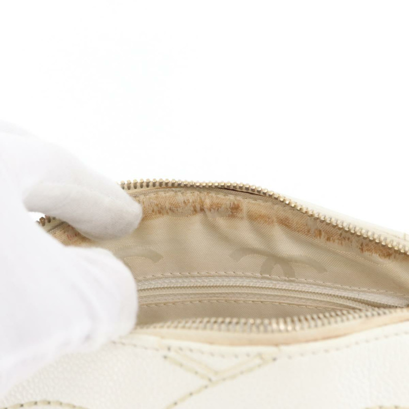 【日本直送】香奈兒 COCO 標誌單背包,魚子醬紋白金雙C標誌,正品編號 168141SAV-8