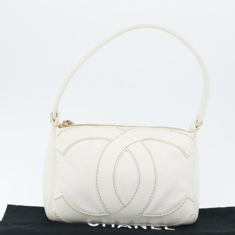 【日本直送】香奈兒 COCO 標誌單背包,魚子醬紋白金雙C標誌,正品編號 168141SAV-11