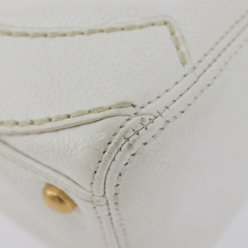 【日本直送】香奈兒 COCO 標誌單背包,魚子醬紋白金雙C標誌,正品編號 168141SAV-18