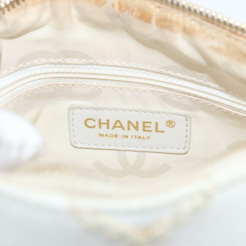 【日本直送】香奈兒 COCO 標誌單背包,魚子醬紋白金雙C標誌,正品編號 168141SAV-21
