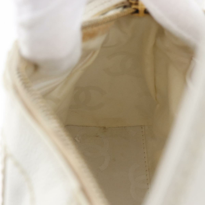 【日本直送】香奈兒 COCO 標誌單背包,魚子醬紋白金雙C標誌,正品編號 168141SAV-24