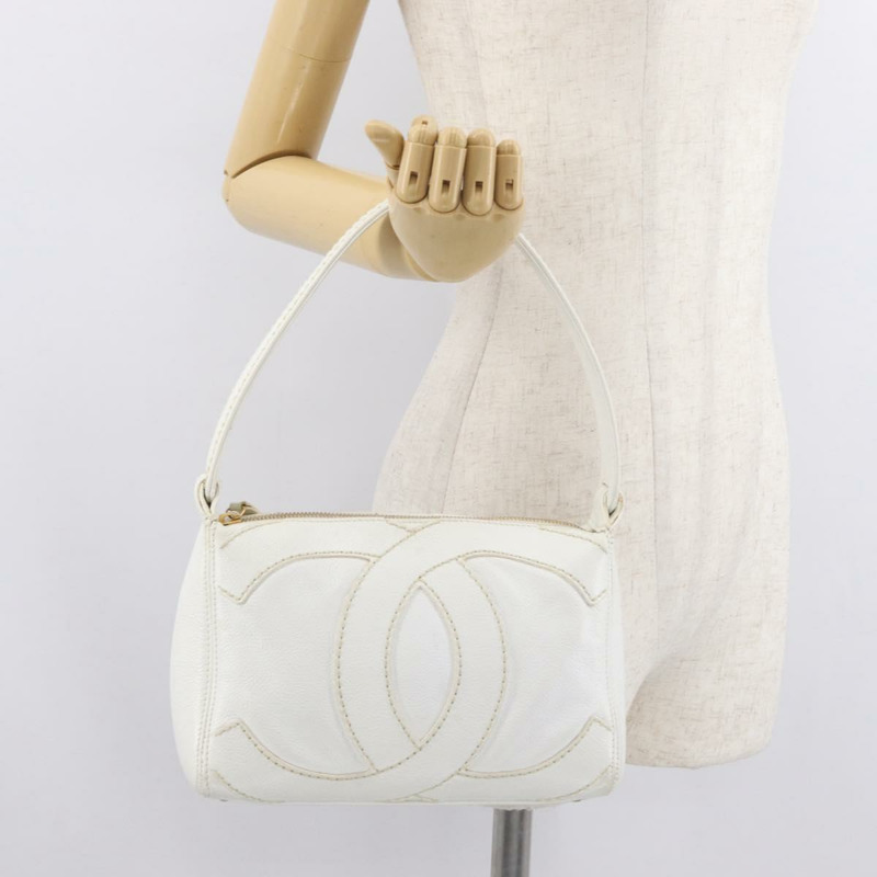 【日本直送】香奈兒 COCO 標誌單背包,魚子醬紋白金雙C標誌,正品編號 168141SAV-30