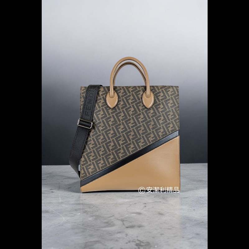 莉亞精品♡Fendi 老花拼接手提包 九新美包-0