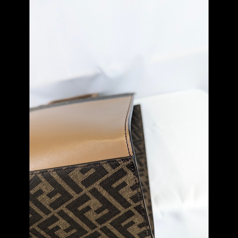 莉亞精品♡Fendi 老花拼接手提包 九新美包-8