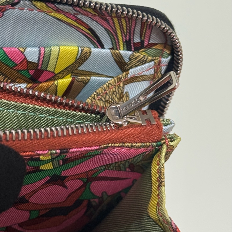 HERMES 黑色絲巾短夾SILK IN-3