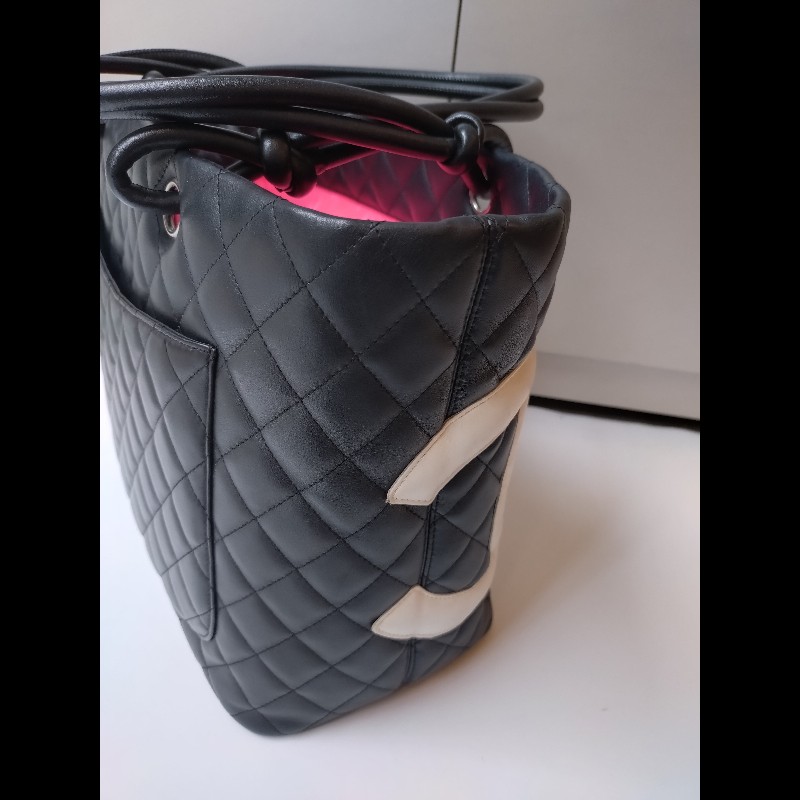 Chanel 黑底白雙C大康朋托特包-6