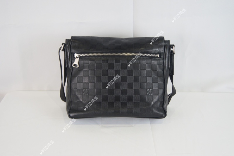 莉亞精品♡ LV N41286 棋盤壓紋掀蓋包 二手-3