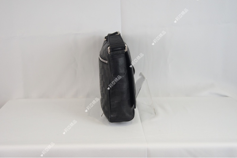 莉亞精品♡ LV N41286 棋盤壓紋掀蓋包 二手-4