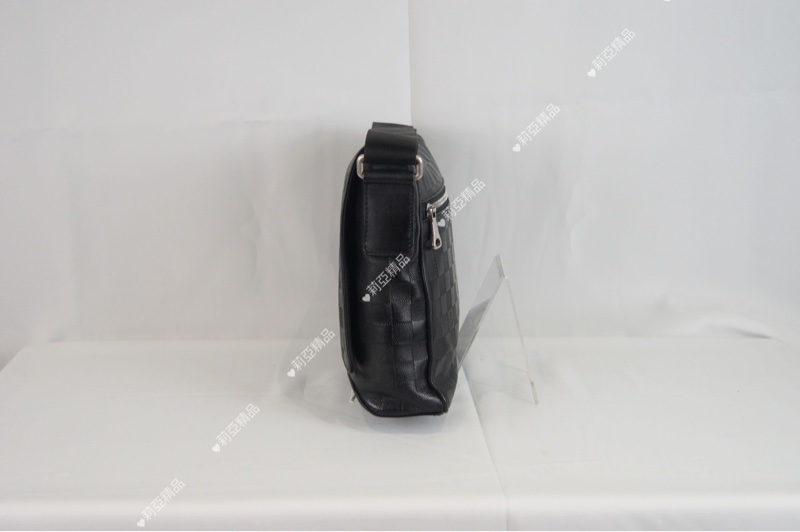 莉亞精品♡ LV N41286 棋盤壓紋掀蓋包 二手-5