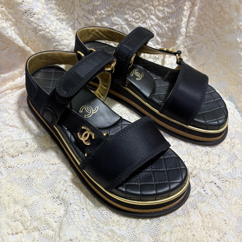 誠可議價 香奈兒黑金運動涼鞋-1