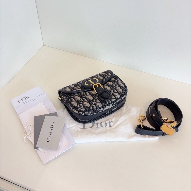 Dior 老花Bobby小豬馬鞍包 17*13*5  98新配件塵袋肩帶-6