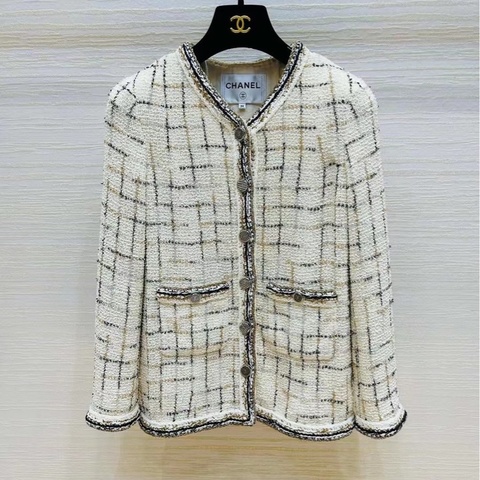 ⭐️ Chanel Jacket 外套