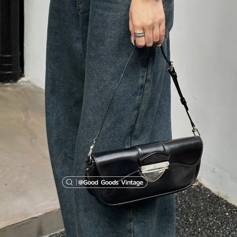 lv 黑色水波紋大銀扣晚宴腋下包25*12 98新配件塵袋