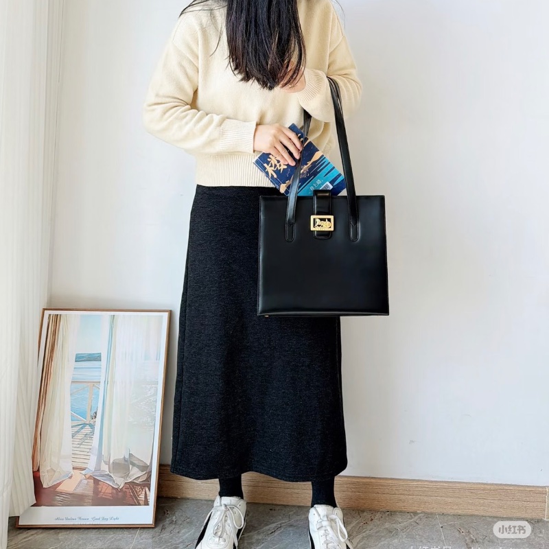 Celine馬車琴譜肩背包tote包30*30 99新配件塵袋-0