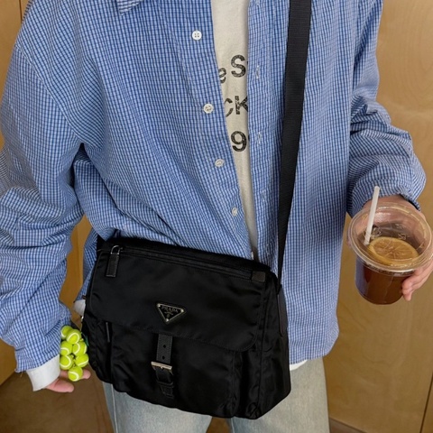 prada單扣中古小郵差包vinage22×24cm 98新配件塵袋