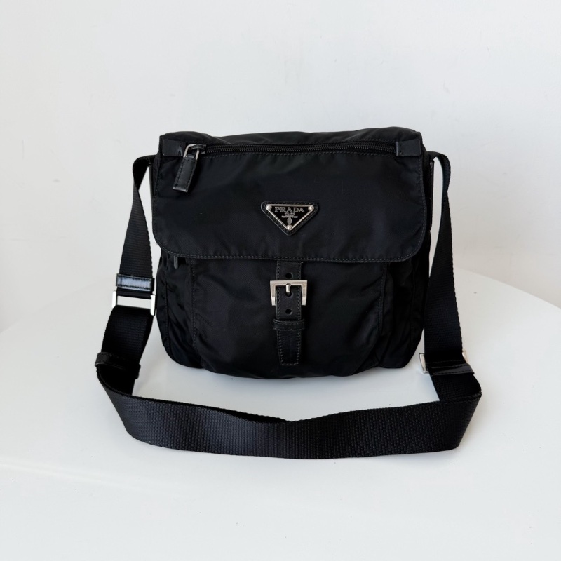 prada單扣中古小郵差包vinage22×24cm 98新配件塵袋-1
