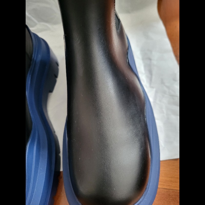 【未使用】Bottega Veneta BV 皮革女靴 37碼 黑藍色-8