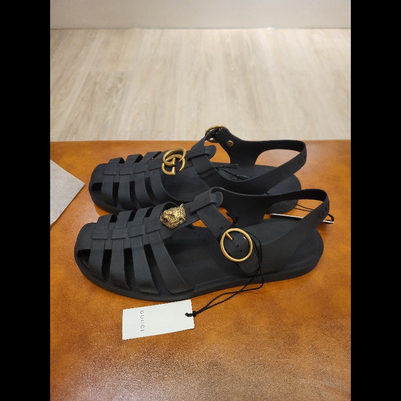 GUCCI 古馳 橡膠金色扣帶涼鞋 黑色 男款鞋 UK5-0