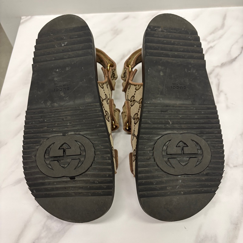 Gucci 百搭老花涼鞋-3