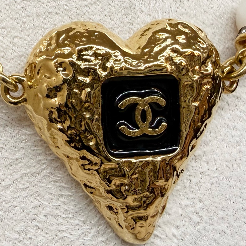 Chanel 23K金色愛心琺瑯熔岩珍珠項鍊-10