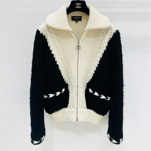 ⭐️ Chanel Jacket 外套