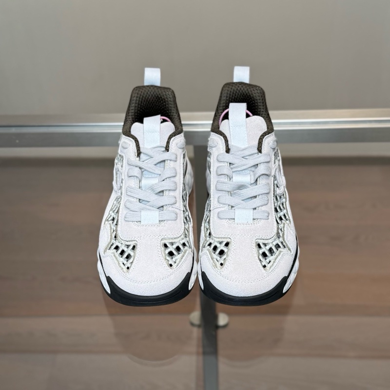 CHANEL香奈兒鏤空麂皮刺繡LOGO運動鞋35.5碼閒置未使用-1