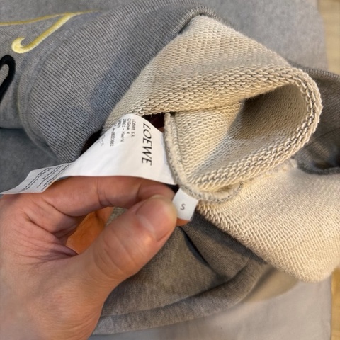 二手美品 Loewe 經典刺繡 灰 拼接長袖