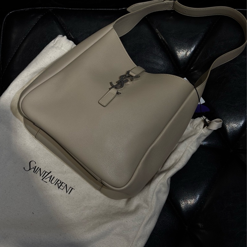 YSL Saint Laurent LE 5 À 7 Hobo 小號 海鹽色 全新-5