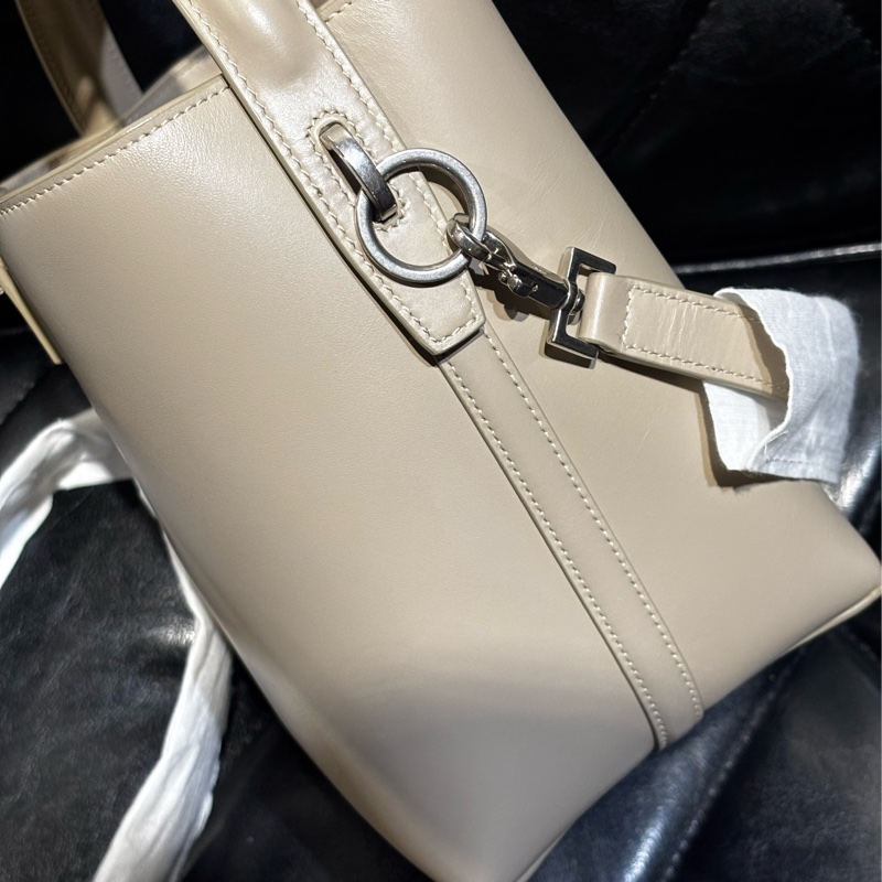 YSL LE37 水桶小號 海鹽色 全新-9