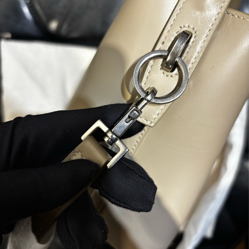 YSL LE37 水桶小號 海鹽色 全新-13