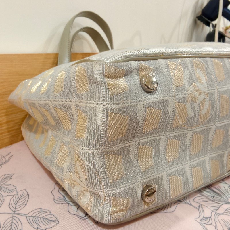 Chanel 香奈兒 冰格帆布托特包-17