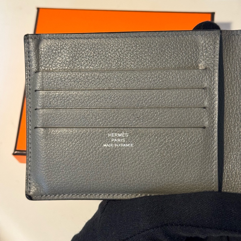 愛馬仕 Hermès Citizen Twill 絲巾內裡對開短夾 積雨雲灰-2