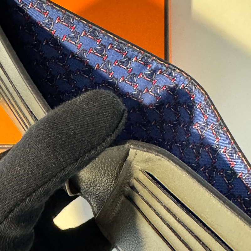 愛馬仕 Hermès Citizen Twill 絲巾內裡對開短夾 積雨雲灰-19