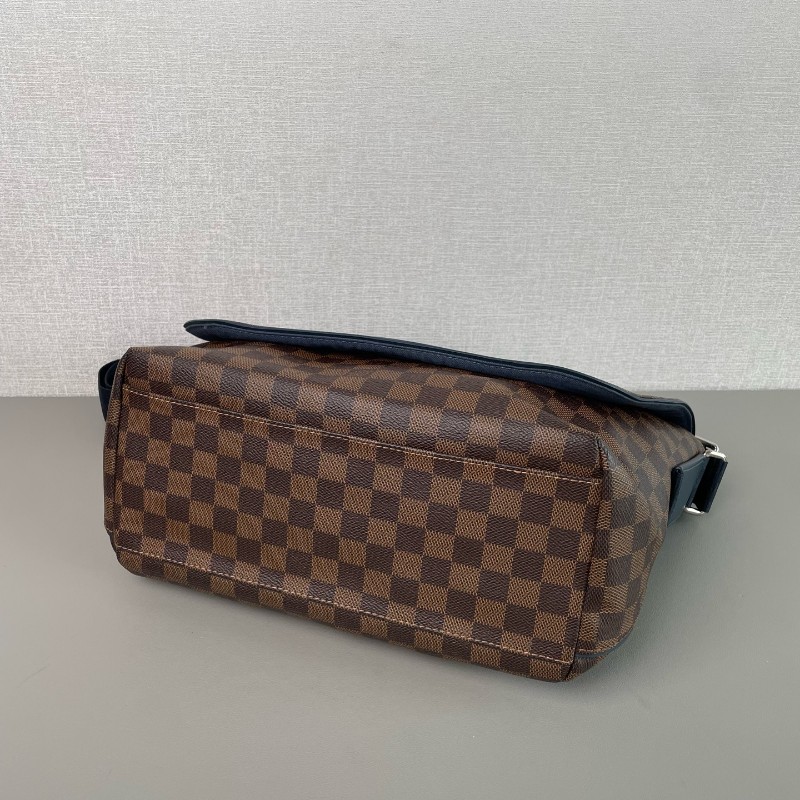 LV路易威登 棋盤格男士斜挎包-5
