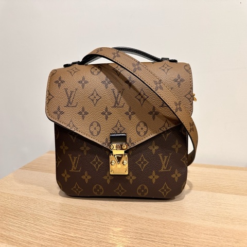 路易威登Louis Vuitton-Pochette Métis經典款老花拚色郵差包