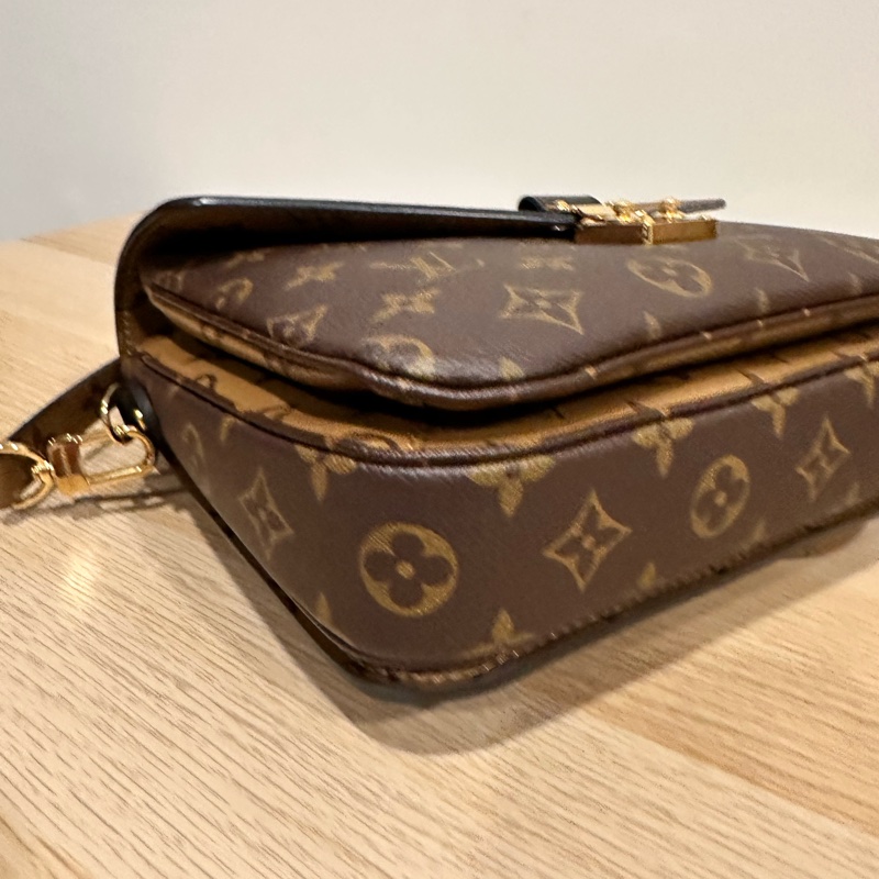 路易威登Louis Vuitton-Pochette Métis經典款老花拚色郵差包-4