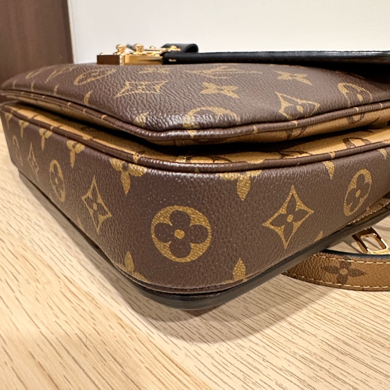 路易威登Louis Vuitton-Pochette Métis經典款老花拚色郵差包-7