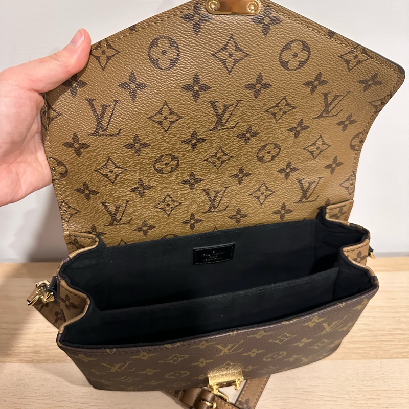 路易威登Louis Vuitton-Pochette Métis經典款老花拚色郵差包-13