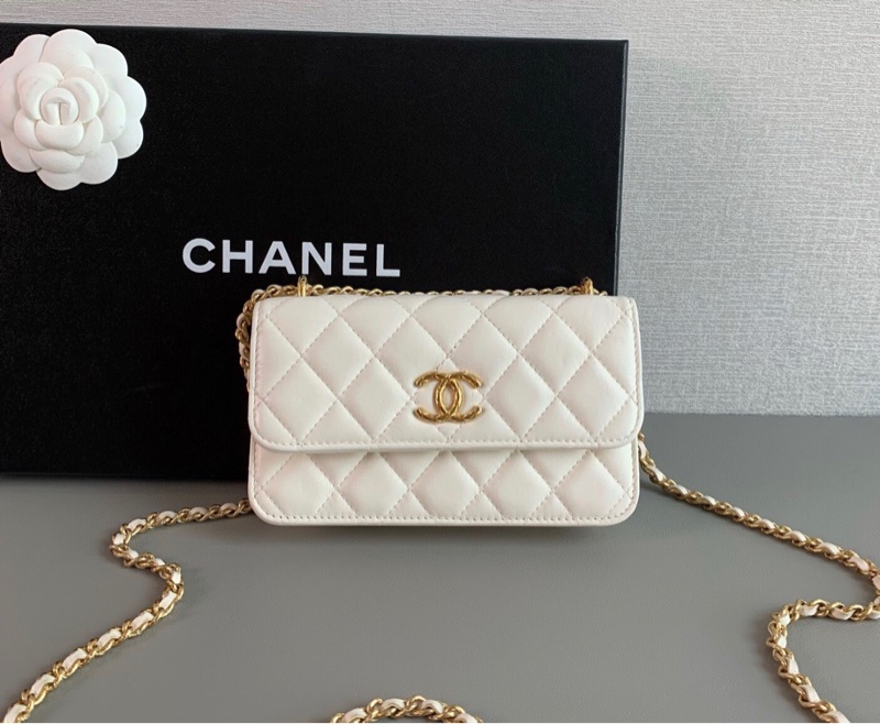 【93新 ✨ 全網最甜價!】Chanel香奈兒 晶片新款 mini woc 菠蘿扣 白金羊皮 橫版手機包 斜挎包(下單前先詢問庫存❗️)-0