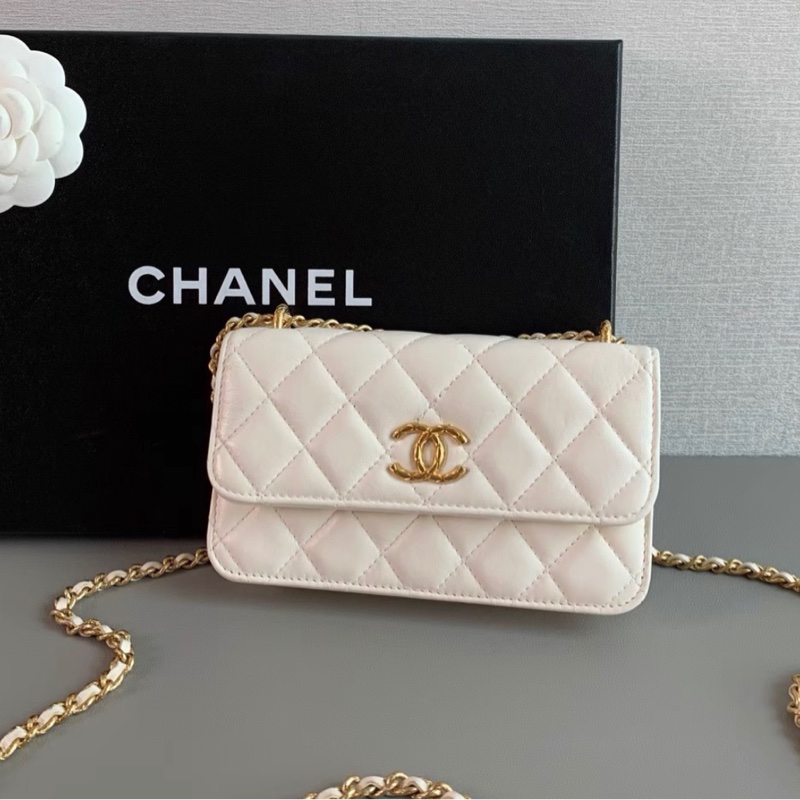 【96新 ✨ 全網最甜價！】Chanel香奈兒 晶片新款 mini woc 菠蘿扣 白金羊皮 橫版手機包 斜挎包（下單前先詢問庫存❗️）-2
